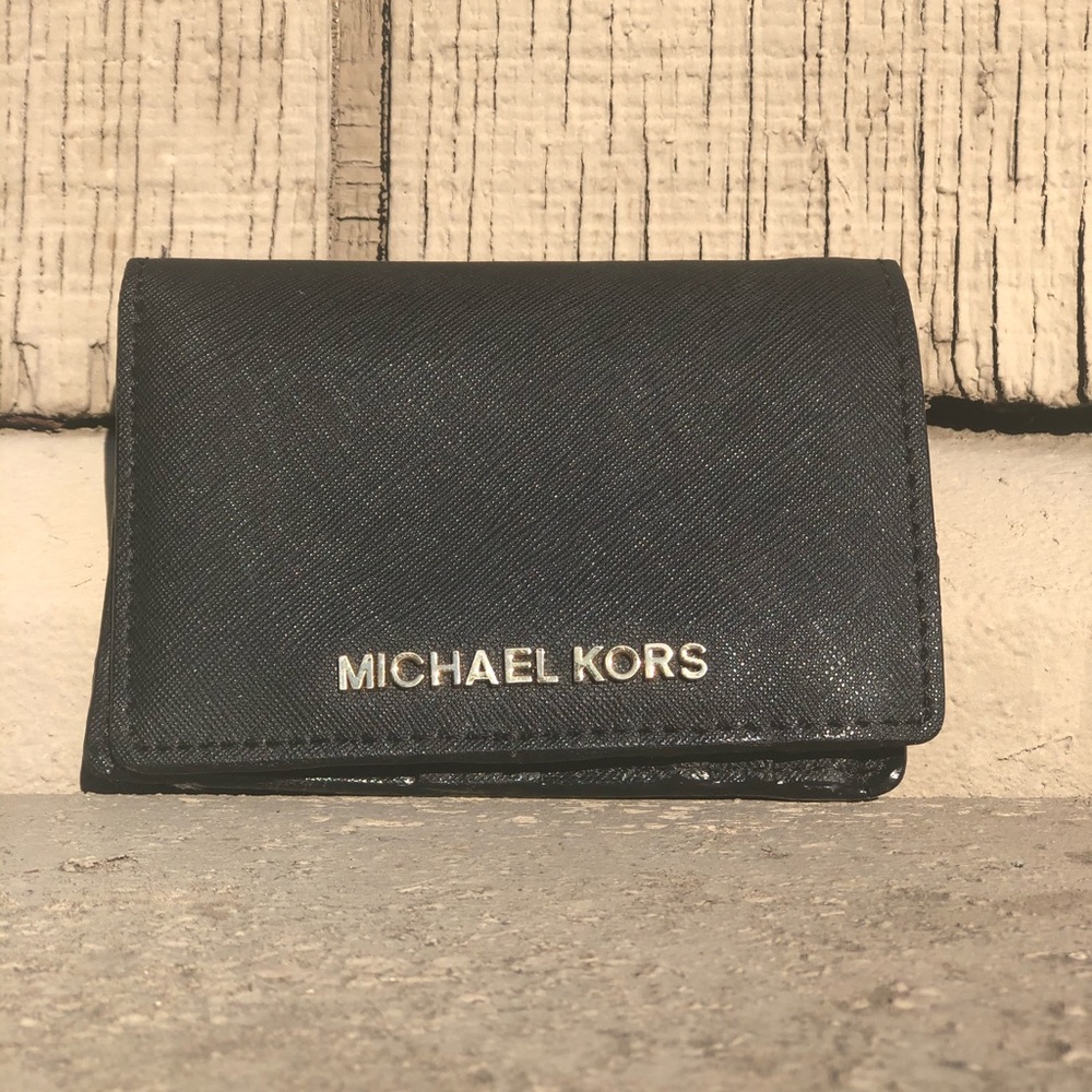 Micheal Khors wallet
